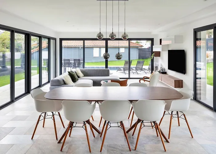 De Luxe A Seignosse: Golf, Piscine Chauffee, Proche Plages - Fr-1-791-25 Villa